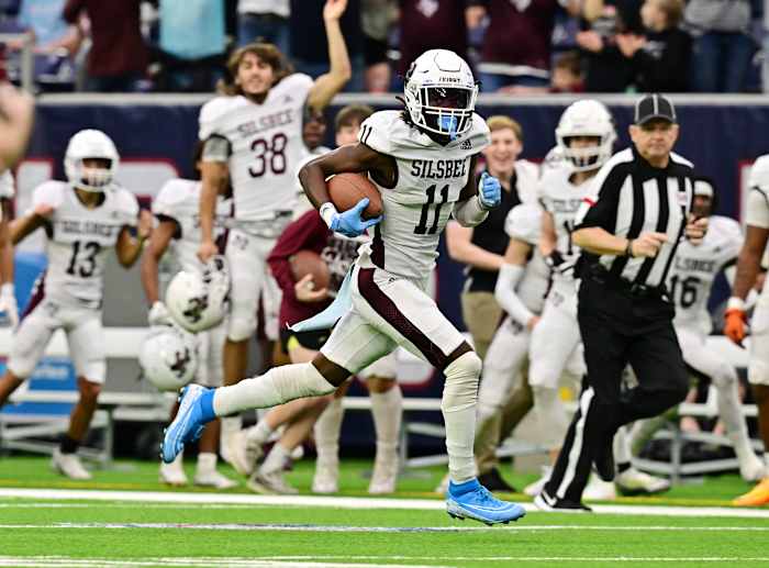 Silsbee vs Cuero December 2, 2022 Photo-Tom Dendy39